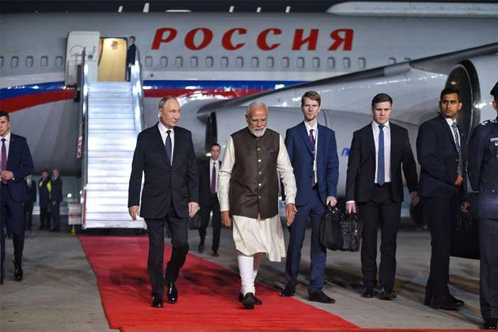 Putin Arrives in India